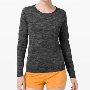 Lululemon Swiftly Tech Relaxed Shirt, Size 6